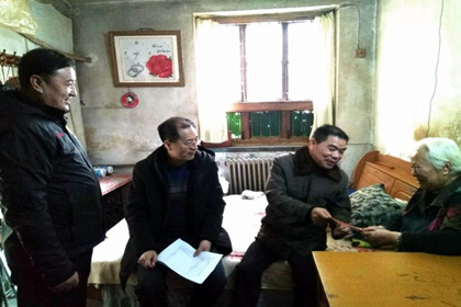 【“四進萬家系列活動”】集團領(lǐng)導(dǎo)走訪慰問組開展“進萬家門、訪萬家情、解萬家難、暖萬家心”活動